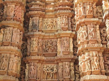 Fresk Visvanatha-Khajuraho, Madhya Pradesh, Hindistan, Unesco mirası da dahil olmak üzere Batı grubu tapınak içinde erotik.