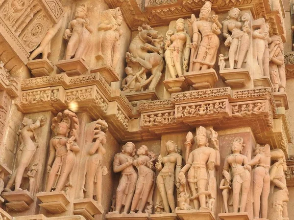 Fresky Jsou Erotické Uvnitř Chrámů Západní Skupiny Včetně Visvanatha Khajuraho — Stock fotografie
