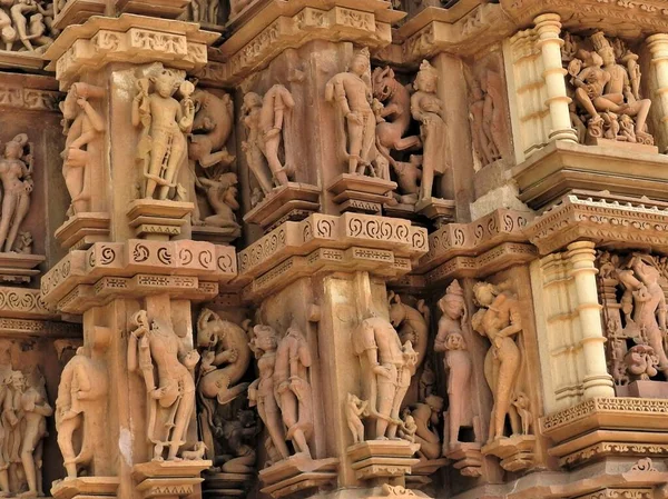 Erotyczne Rzeźby Ludzkie Świątyni Vishvanatha Zachodnie Świątynie Khajuraho Madhya Pradesh — Zdjęcie stockowe