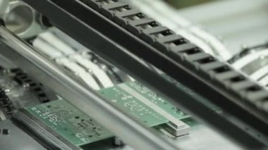 Elektronik pano üretimi. Yakın plan..