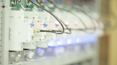 Elektrik şalterleri ve sigortalar. Yakın plan..