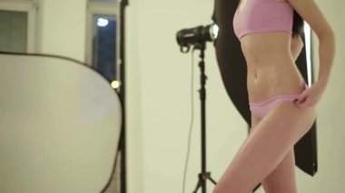 Sahne arkası fotoğrafçılığı. Fotoşop. Fotoğrafçıya poz ver..