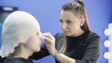 Kızları uydurma yöntemi. Comic Con. KostümComment