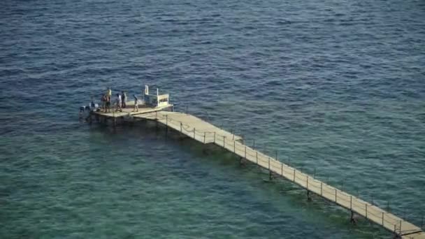 Pier in the sea. Egitto. Sharm-el-sheikh — Video Stock