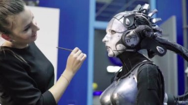 Kızları uydurma yöntemi. Comic Con. KostümComment