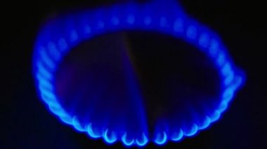 Gaz ocağında bir yangın var.