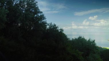 Sveti Stefan deniz kenarında bir turistik kasabadır. Karadağ. Gün