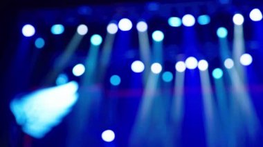 Işıklı sahne. Arka plan ışıklandırması. Konser ışığı.