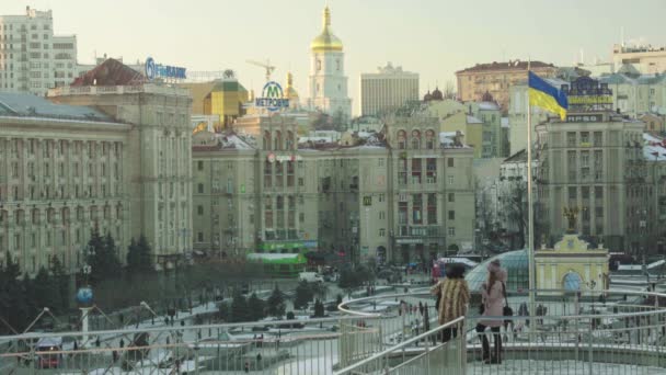 独立広場。メイダンキエフ。ウクライナだ冬 — ストック動画