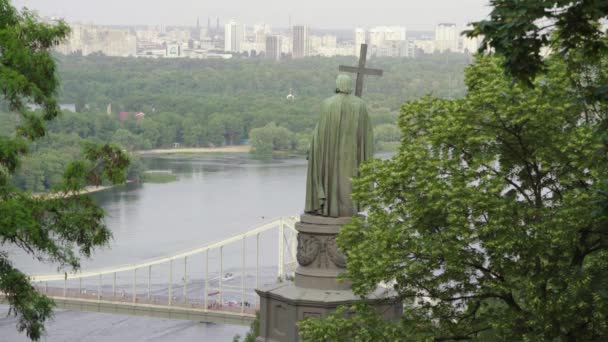 Volodymyr the Great monument. Kyiv. Ukraine. Summer — Stock Video