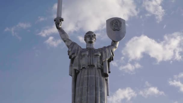 Monumento à Pátria. Kiev. Ucrânia. Desfasamento temporal — Vídeo de Stock