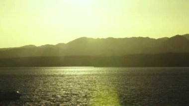 Denizde gün batımı. Şeyh Sharm. Mısır.
