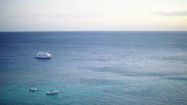 Yacht in the sea. Sharm-el-Sheikh. Egypt. — Stock Video