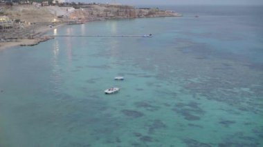 Deniz kenarındaki peyzaj kasabası. Sharm-el-Sheikh. Mısır.