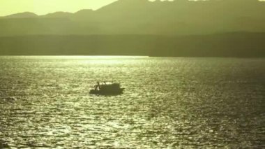 Denizde gün batımı. Şeyh Sharm. Mısır.