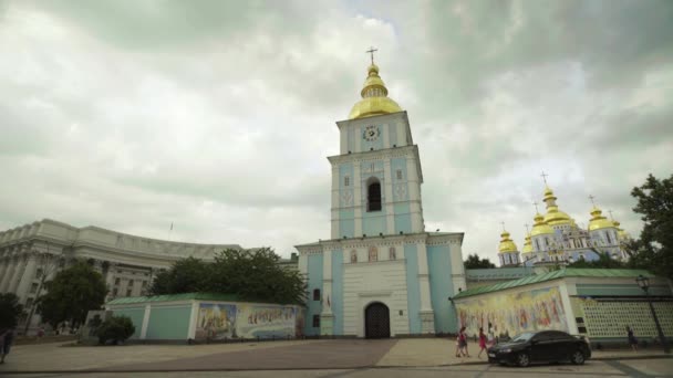 De kathedraal van St. Michaels. Kiev. Oekraïne — Stockvideo