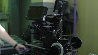Çekim sırasında kamera. Film yapımcılığı. Çekim. Film yapımcılığı.