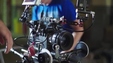 Çekim sırasında kamera. Film yapımcılığı. Çekim. Film yapımcılığı.