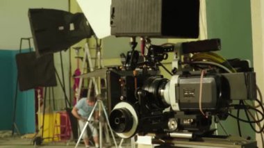 Çekim sırasında kamera. Film yapımcılığı. Çekim. Film yapımcılığı.