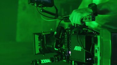 Çekim sırasında kamera. Film yapımcılığı. Çekim. Film yapımcılığı.