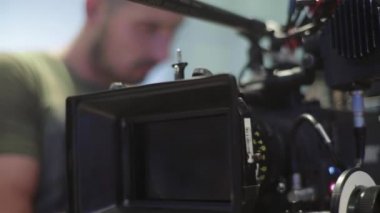 Çekim sırasında kamera. Film yapımcılığı. Çekim. Film yapımcılığı.