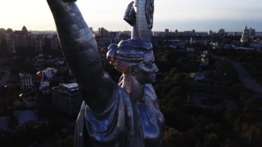 Anavatan Anıtı. Havadan. Kyiv. Ukrayna