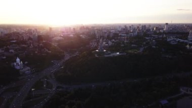 Anavatan Anıtı. Havadan. Kyiv. Ukrayna