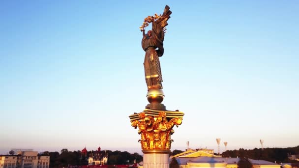 Piazza dell'Indipendenza. Maidan. Monumento. Aereo. Kiev. Ucraina . — Video Stock