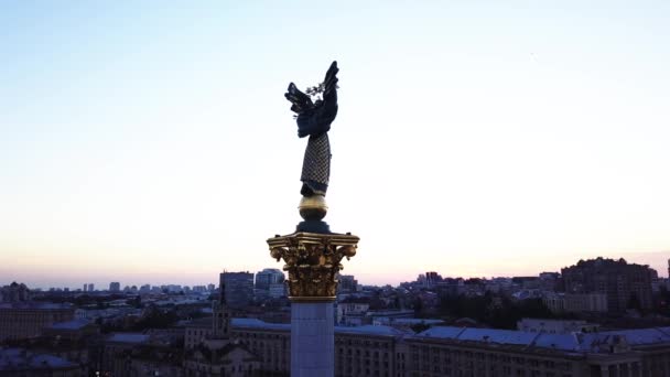 Independence Square. Maidan. Monument. Aerial. Kyiv. Ukraine. — Stock Video