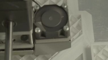 Yakın çekim yazdırma sırasında 3d yazıcı.