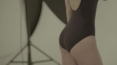 Sahne arkası fotoğrafçılığı. Fotoşop. Fotoğrafçıya poz ver..