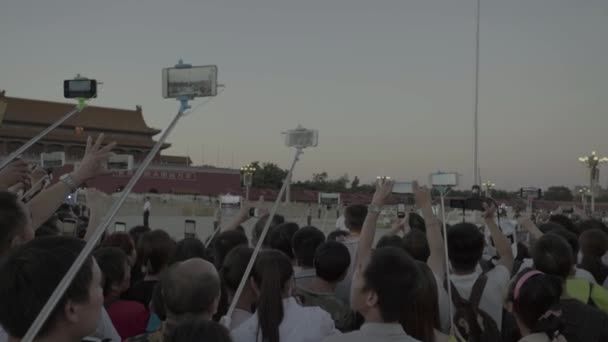 Mensen op het Tiananmen-plein. Peking. China. Azië — Stockvideo