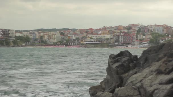 Zee kust. Zeegezicht. Sozopol. Bulgarije. — Stockvideo