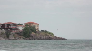 Sozopol. Bulgaristan. Deniz kıyısındaki bir tatil köyünde.
