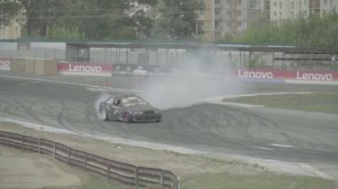 Araba sporu. Yarış. Ağır çekim. Kyiv. Ukrayna