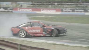 Araba sporu. Yarış. Ağır çekim. Kyiv. Ukrayna