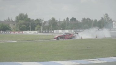 Araba sporu. Yarış. Ağır çekim. Kyiv. Ukrayna