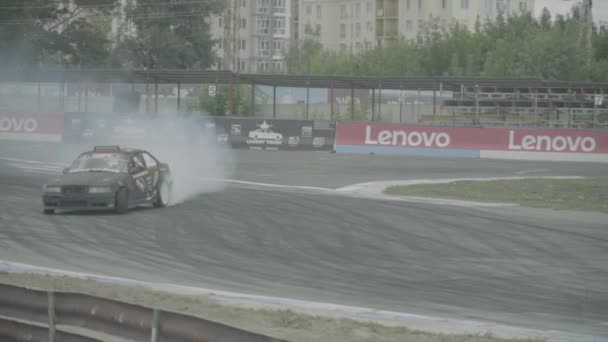 Auto sport. Een race. Langzame beweging. Kiev. Oekraïne — Stockvideo