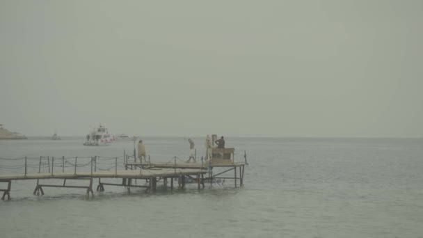 Pier im Meer. Ägypten. Sharm-el-Sheikh — Stockvideo