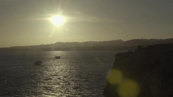 Puesta de sol en el mar. Sharm el Sheikh. Egipto . — Vídeo de stock