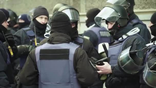 Police squad on a city street. Kyiv. Ukraine. — Stock Video
