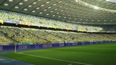 Boş büyük stadyum. Olimpiyskiy. Kyiv. Ukrayna.