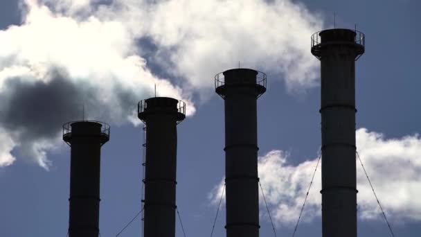 Smoke comes from the chimney. Air pollution. Ecology. Kyiv. Ukraine. — Stock Video