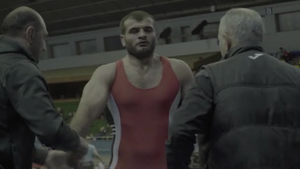 Coach e atleta durante le competizioni di break wrestling. Kiev. Ucraina — Video Stock