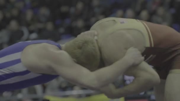 Lutadores durante a competição de wrestling. Kiev. Ucrânia — Vídeo de Stock