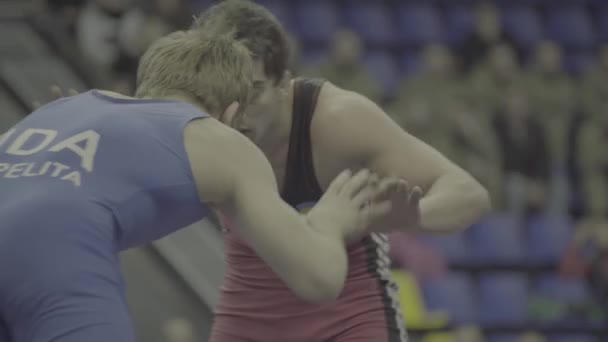 Lutadores durante a competição de wrestling. Kiev. Ucrânia — Vídeo de Stock