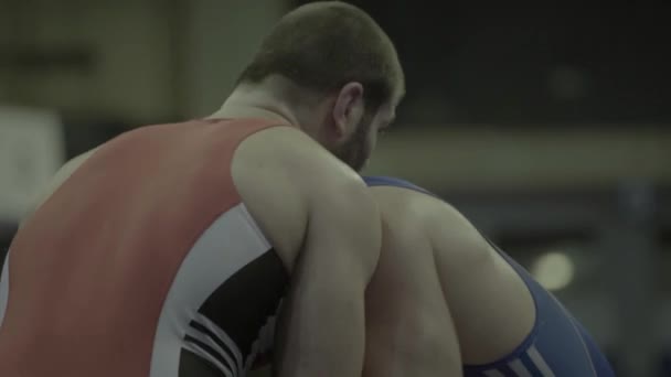 Zápasníci během wrestlingové soutěže. Kyjev. Ukrajina — Stock video