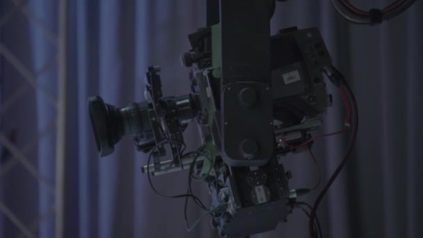 Camera in tv studio during tv recording — Stock Video