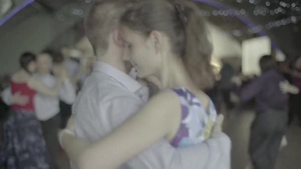 Les danseurs dansent le tango. Kiev. Ukraine — Video