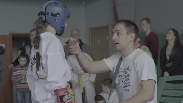 Concursuri Taekwondo. Copii. Mişcare lentă. Kiev. Ucraina — Videoclip de stoc